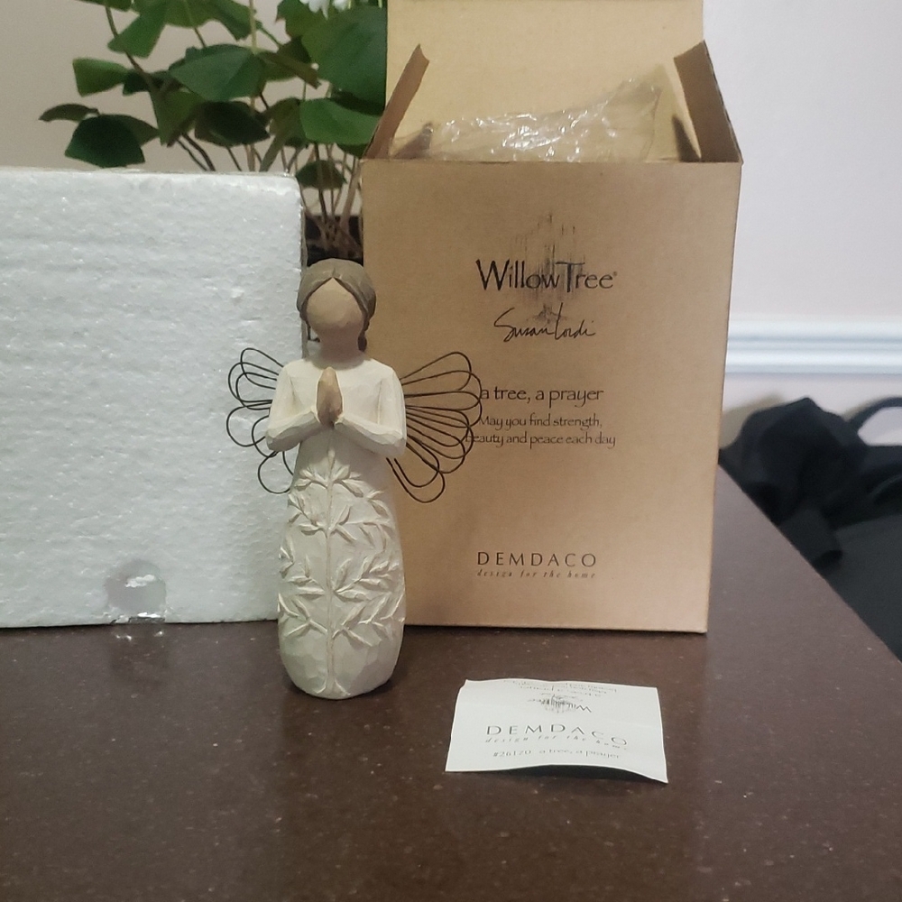 Willow Tree DEMDACO Susan Lordi "a tree, a prayer" Angel Figurine #26170 Gift
